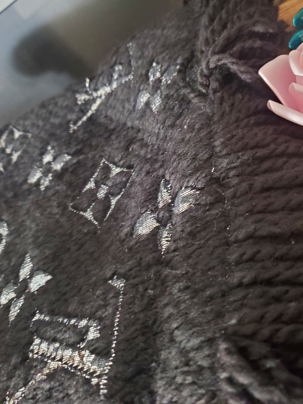 Louis Vuitton Scarf (COA included) - Picture 6 of 7